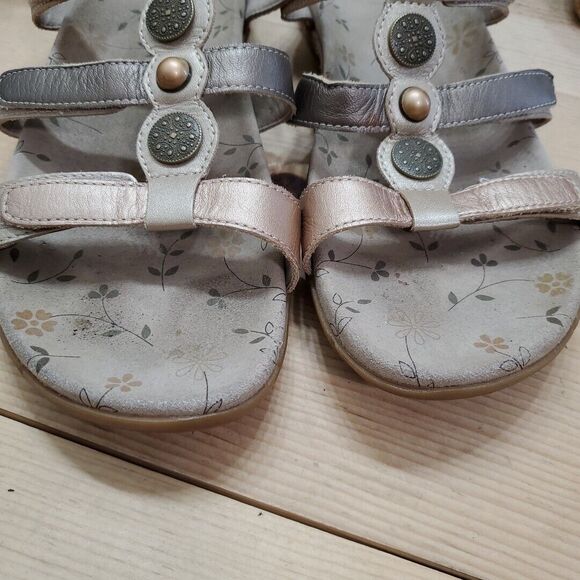 Taos Prize Women 11/42 Slide Slip On Sandals Metallic Strappy Leather Comfort - Picture 3 of 12